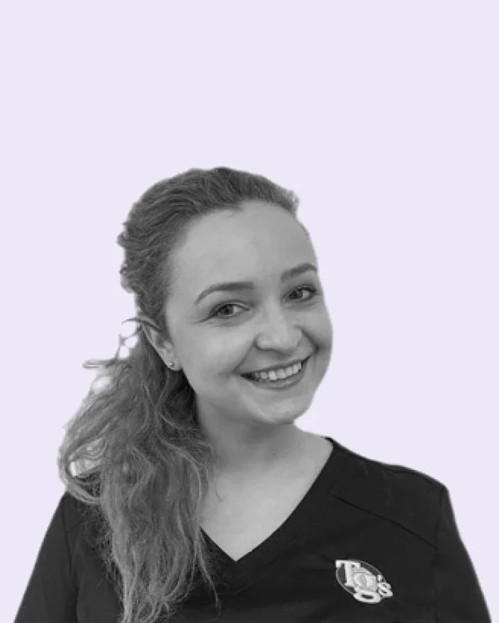 Elena Raluca Ursache, Dentist